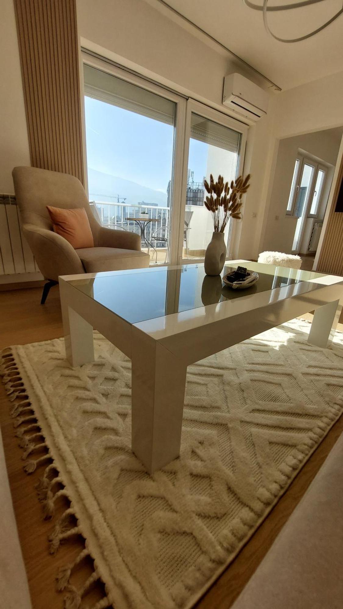 Mina Modern & Cozy Apartment Main City Square Gtc Скоп'є Екстер'єр фото