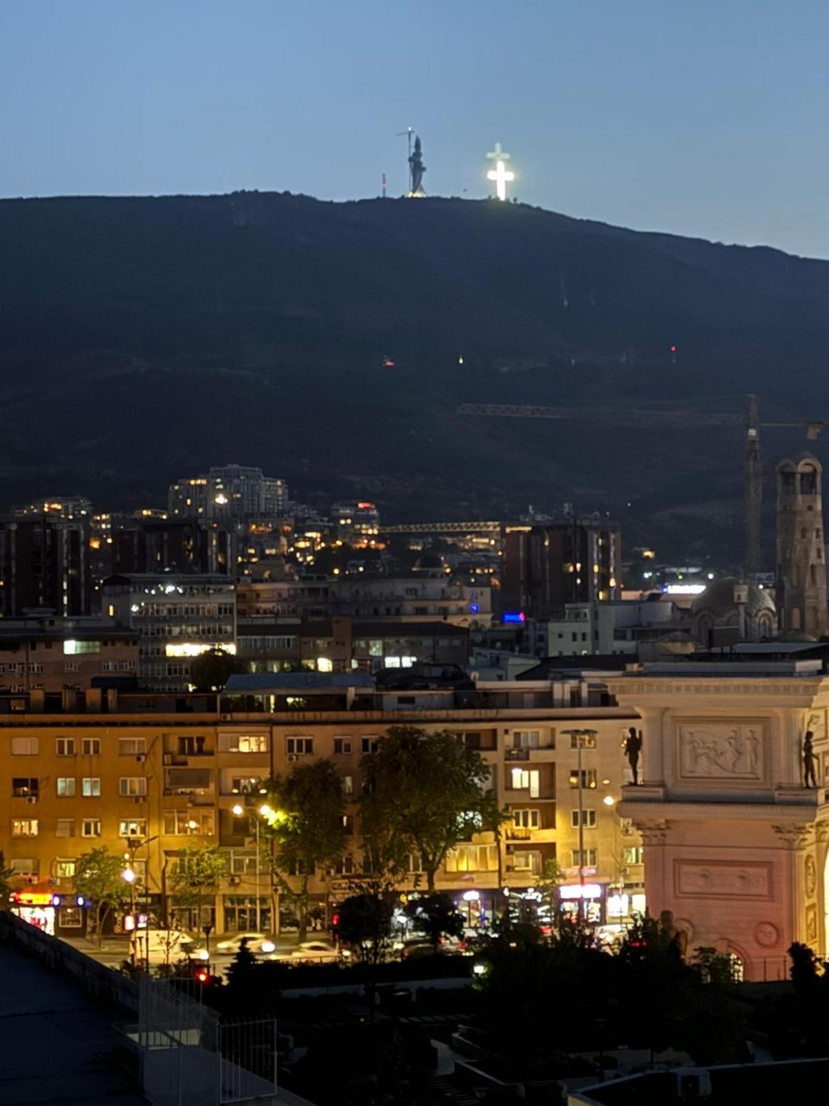 Mina Modern & Cozy Apartment Main City Square Gtc Скоп'є Екстер'єр фото